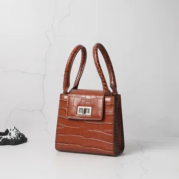 Retro Flip Crocodile Pattern Portable Female Handbag 2020 Summer New Ladies Single Shoulder Messenger Bag Chic Brand Design
Retro Flip Crocodile Pattern Portable Female Handbag 2020 Summer New Ladies Single Shoulder Messenger Bag Chic Brand Design