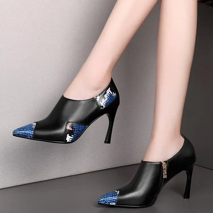 Snake color matching pointed shoes spring and autumn short tube thin high heel bare boots head layer cowhide 9cm
Snake color matching pointed shoes spring and autumn short tube thin high heel bare boots head layer cowhide 9cm