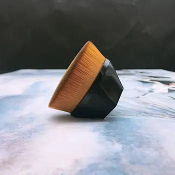 Foundation brush magic brush traceless petals makeup brush storage box black pink red
Foundation brush magic brush traceless petals makeup brush storage box black pink red