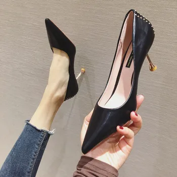 Spring and Autumn 2020 new thin heel pointed high heels Joker Korean version of shallow sexy work shoes women's shoes
Spring and Autumn 2020 new thin heel pointed high heels Joker Korean version of shallow sexy work shoes women's shoes