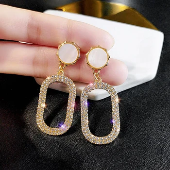 Luxury Shining Crystal Drop Earrings Gold Silver Color Long Round Rhinestone Dangle Earrings for Women Wedding Party Jewelry
Luxury Shining Crystal Drop Earrings Gold Silver Color Long Round Rhinestone Dangle Earrings for Women Wedding Party Jewelry