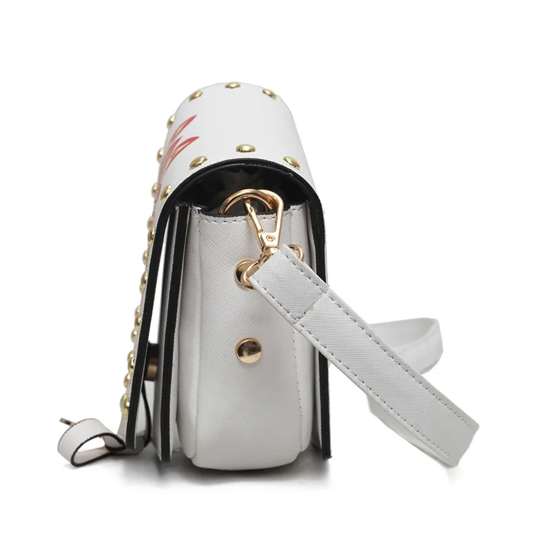 2019 New Style Magnetic Snap Irregular Square Sling Bag Star Rivet Shoulder Oblique Handbag
2019 New Style Magnetic Snap Irregular Square Sling Bag Star Rivet Shoulder Oblique Handbag