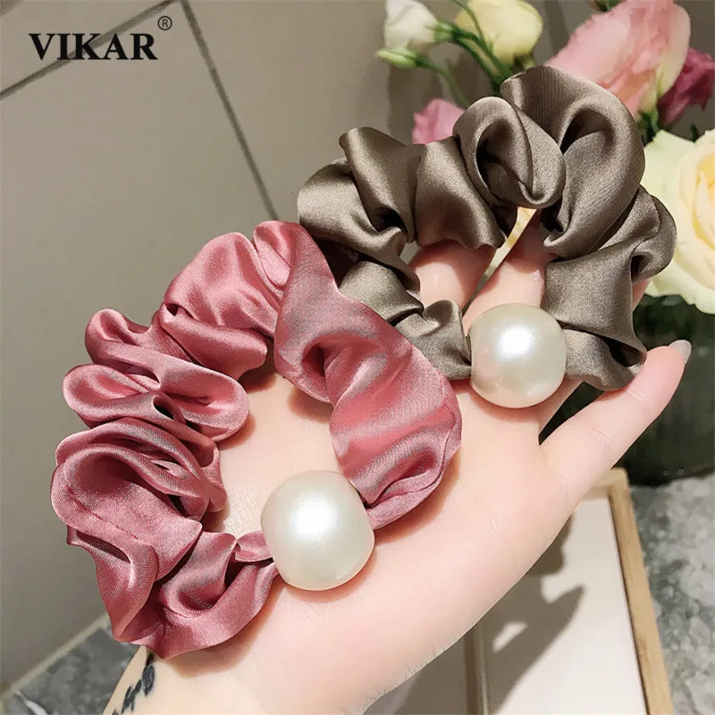 Women Luxury Big Pearl Hair Scrunchies Ponytail Holder Hair Ties Autumn Elastic Hair Bands For Girls Fashion Hiar Accessories
Women Luxury Big Pearl Hair Scrunchies Ponytail Holder Hair Ties Autumn Elastic Hair Bands For Girls Fashion Hiar Accessories