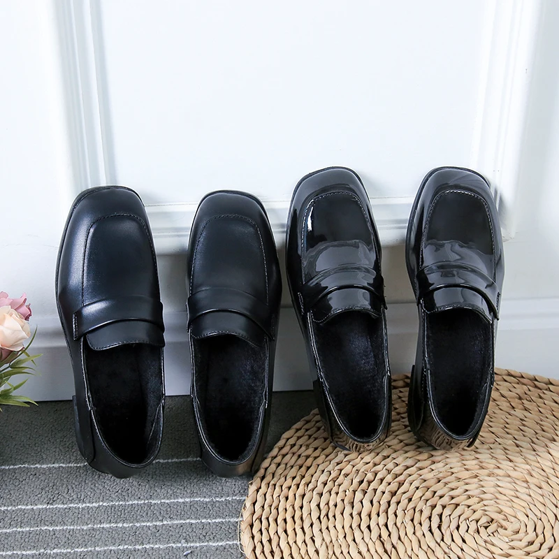 2020 Small leather shoes female new wild patent leather flat square retro shoes luxury women shoes Zapatillas Mujer W40-10
2020 Small leather shoes female new wild patent leather flat square retro shoes luxury women shoes Zapatillas Mujer W40-10