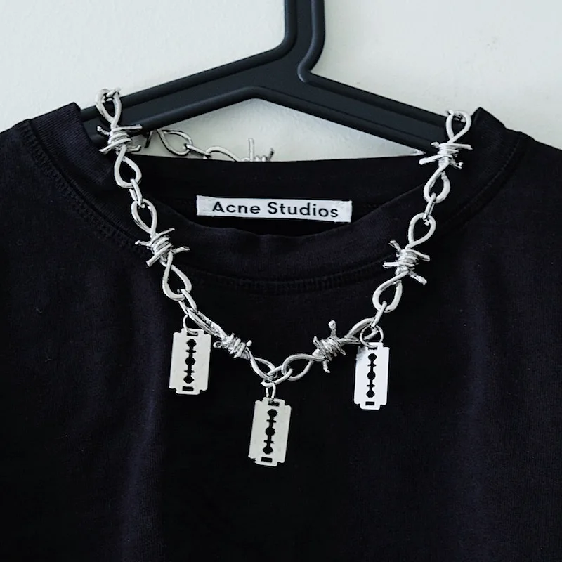 2019 Fashion Simple Original New Necklace Awning Cold Wind Niche Design Blade Pendant Cool Country Tide Necklace Holiday Gifts
2019 Fashion Simple Original New Necklace Awning Cold Wind Niche Design Blade Pendant Cool Country Tide Necklace Holiday Gifts