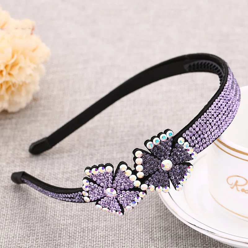 new ladies Flower hair band for ladies hoop exquisite fashion wholesale rhinestone headband claw ornament bride
new ladies Flower hair band for ladies hoop exquisite fashion wholesale rhinestone headband claw ornament bride