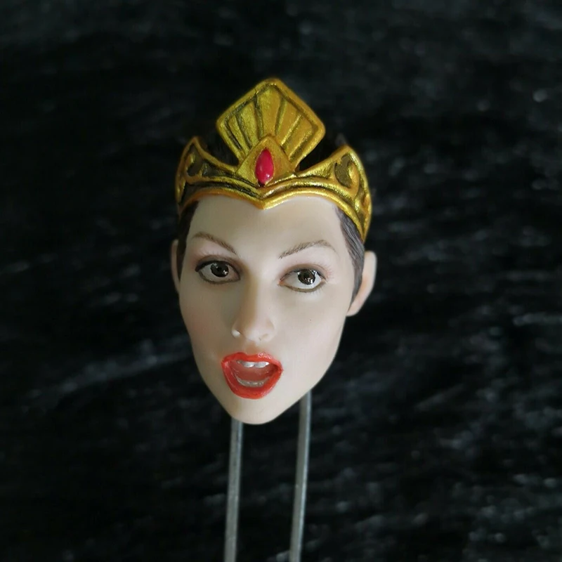 1/6 scale European 1/6 Scale wonder woman Pale Head Sculpt with crown Model Toy Fit for 12" Figure body 
1/6 scale European 1/6 Scale wonder woman Pale Head Sculpt with crown Model Toy Fit for 12" Figure body
