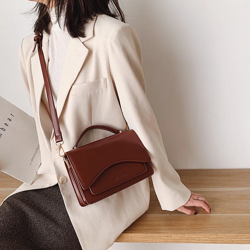 2020 New Style Irregular Lid Square Sling Bag Magnetic Snap Shoulder WOMEN'S Bag
2020 New Style Irregular Lid Square Sling Bag Magnetic Snap Shoulder WOMEN'S Bag