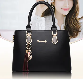 Women's luxury designer simple style handbag tassel solid color casual shoulderbag large capity Square Tote travel сумка женская
Women's luxury designer simple style handbag tassel solid color casual shoulderbag large capity Square Tote travel сумка женская