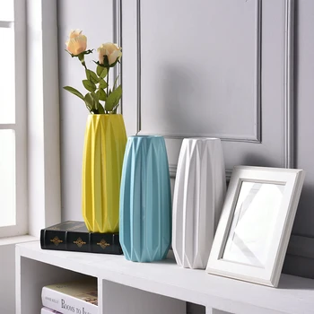 EUROPEAN MINIMALIST DINING TABLE CERAMIC VASE BEDROOM LIVING ROOM DECORATION VASE DRIED FLOWERS CREATIVE STRIPES FLOWER VASE J
EUROPEAN MINIMALIST DINING TABLE CERAMIC VASE BEDROOM LIVING ROOM DECORATION VASE DRIED FLOWERS CREATIVE STRIPES FLOWER VASE J