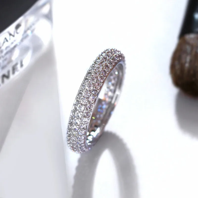 European Micro-inlay Full Zircon Rings for Women Ladies Elegant Simple Wedding Engagement Rings Luxury Bridal gemstone Jewelry
European Micro-inlay Full Zircon Rings for Women Ladies Elegant Simple Wedding Engagement Rings Luxury Bridal gemstone Jewelry