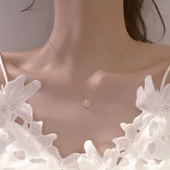 925 Sterling Rhinestone Snowflake Necklace Non-mainstream Sense of Design Female Fashion Choker Light Luxury Elegant Online Cele
925 Sterling Rhinestone Snowflake Necklace Non-mainstream Sense of Design Female Fashion Choker Light Luxury Elegant Online Cele