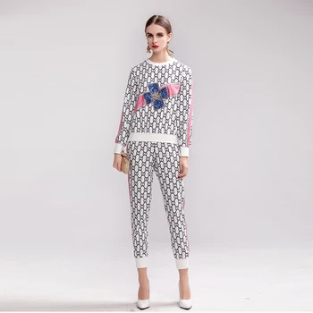 Xiao mo li fashion casual temperament round collar nail jacket trousers print suit set 2020 fall new
Xiao mo li fashion casual temperament round collar nail jacket trousers print suit set 2020 fall new