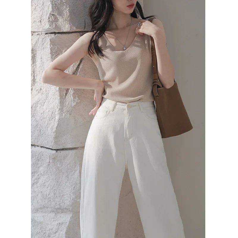 V-neck Women Tank Top 2020 Summer Knitted Office Lady Woman Clothes Sexy Tops Streetwear New Korean Fashion
V-neck Women Tank Top 2020 Summer Knitted Office Lady Woman Clothes Sexy Tops Streetwear New Korean Fashion