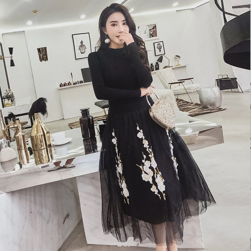 2019 New autumn winter Fashion Thick Women Embroidery Female Slim elegant sexy party club office mesh Dress pull femme vestidos
2019 New autumn winter Fashion Thick Women Embroidery Female Slim elegant sexy party club office mesh Dress pull femme vestidos