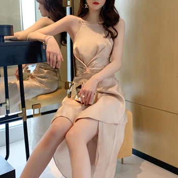 High Quality 2020 Women Satin Party Dress Summer High Waist Vestidos Verano Casual Sleeveless Twist Waist Beige Strap Dress New
High Quality 2020 Women Satin Party Dress Summer High Waist Vestidos Verano Casual Sleeveless Twist Waist Beige Strap Dress New