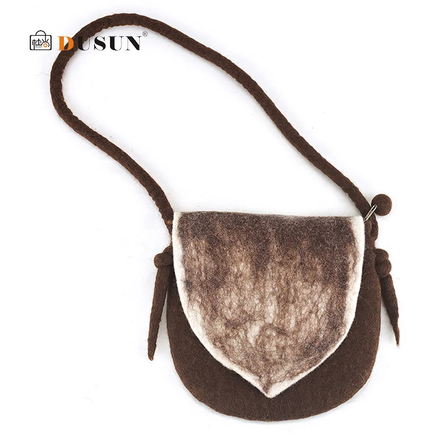 Handmade custom cute brown shoulder bag Ms. Sen wool felt wet felt autumn and winter diagonal shoulder bag small bag literary
Handmade custom cute brown shoulder bag Ms. Sen wool felt wet felt autumn and winter diagonal shoulder bag small bag literary
