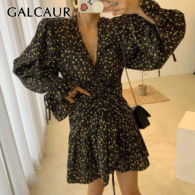 Фото Женское винтажное платье с рюшами GALCAUR v образным вырезом - купить