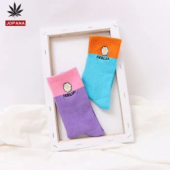 Daisy Sock for Woman Patchwork Crew Socks Kawaii Candy Colors Ladies Thermal Sox Cartoon Cotton Winter Female Trendy Calcetines 
Daisy Sock for Woman Patchwork Crew Socks Kawaii Candy Colors Ladies Thermal Sox Cartoon Cotton Winter Female Trendy Calcetines