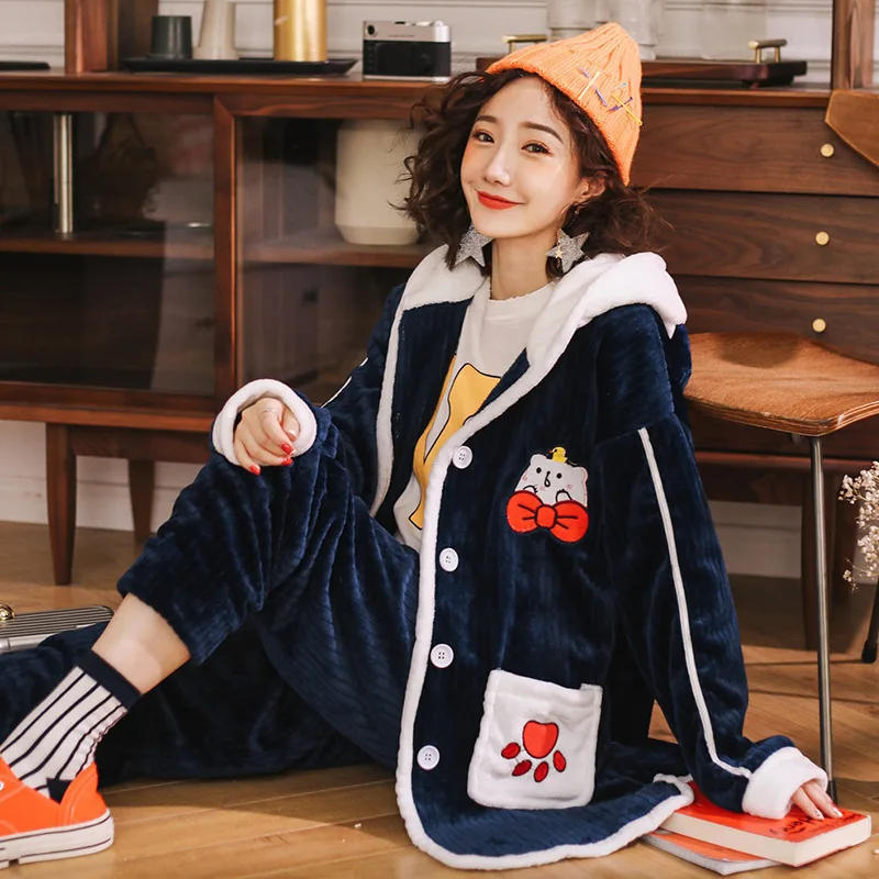 Christmas Hot Coral Fleece Female Pajamas Autumn and Winter Cartoon Cat Suit Sweet Cute Hooded Home Clothes Comfortable Warm 
Christmas Hot Coral Fleece Female Pajamas Autumn and Winter Cartoon Cat Suit Sweet Cute Hooded Home Clothes Comfortable Warm