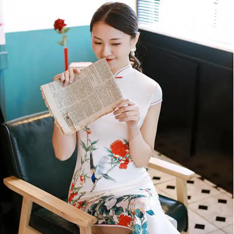 2019 Artificial Silk Long Section Printed Elegent Women Sleeveless Dresses Chinese Dress Large Size Female Cheongsam Dress
2019 Artificial Silk Long Section Printed Elegent Women Sleeveless Dresses Chinese Dress Large Size Female Cheongsam Dress