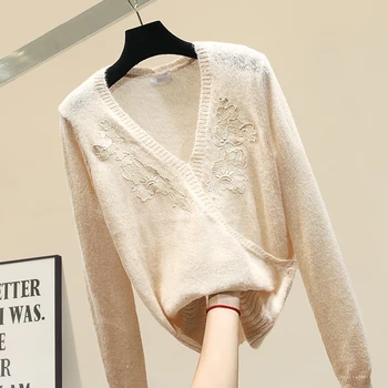 Fashion Slim Embroidery Sweater Female Loose Lazy Early Autumn Knitted Shirt Coat Womens Long Sleeve V-neck Sweaters Knit Jumper 
Fashion Slim Embroidery Sweater Female Loose Lazy Early Autumn Knitted Shirt Coat Womens Long Sleeve V-neck Sweaters Knit Jumper