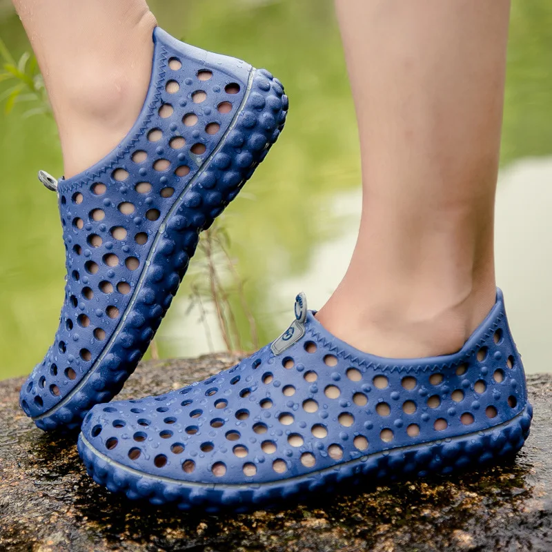 Hot Selling New Style Summer Plus-sized Menswear Sandals Lightweight Breathable Outdoor Wading Porous Model Sandals
Hot Selling New Style Summer Plus-sized Menswear Sandals Lightweight Breathable Outdoor Wading Porous Model Sandals
