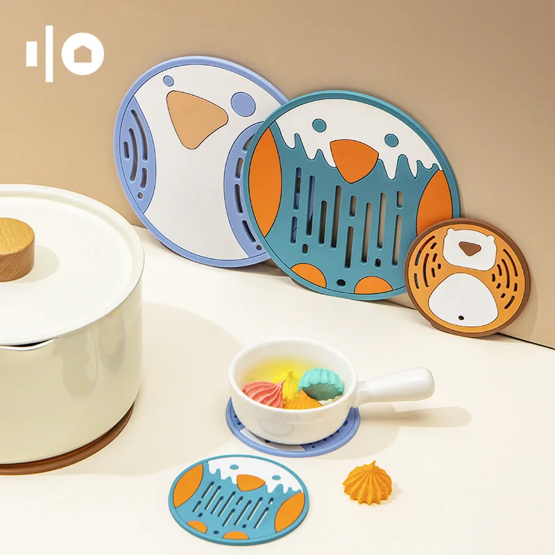 Round Heat Insulation Board Cute Coaster Iron Pan Anti-Scalding Slicone Non-Slip Cartoon Shape Size Optional PVC Material
Round Heat Insulation Board Cute Coaster Iron Pan Anti-Scalding Slicone Non-Slip Cartoon Shape Size Optional PVC Material