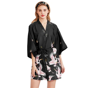 Women Silk Satin Short Wedding Bride Maid Robe Kimono Robe Feminino Bad Robe Large Size Peignoir Femme Sexy Bathrobe
Women Silk Satin Short Wedding Bride Maid Robe Kimono Robe Feminino Bad Robe Large Size Peignoir Femme Sexy Bathrobe