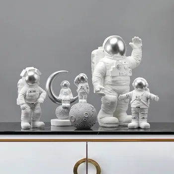 Nodic Resin Astronaut Figure Cosmonaut Figurines Moon Statue Space Man Sculpture Home Decoration Miniatures Tabletop Ornament
Nodic Resin Astronaut Figure Cosmonaut Figurines Moon Statue Space Man Sculpture Home Decoration Miniatures Tabletop Ornament