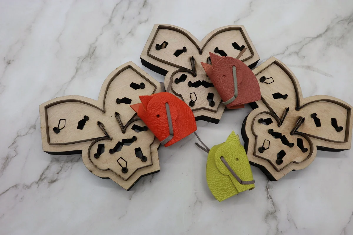 Japan Steel Blade Rule Die Cut Steel Punch Pendant For Women Bag Cutting Mold Wood Dies for Leather Cutter for Leather Crafts
Japan Steel Blade Rule Die Cut Steel Punch Pendant For Women Bag Cutting Mold Wood Dies for Leather Cutter for Leather Crafts