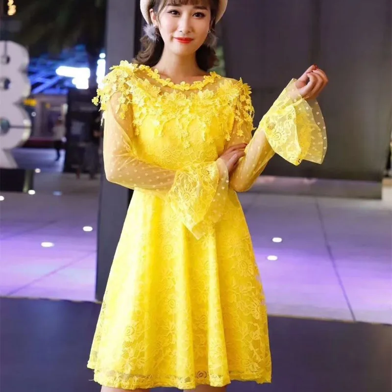 Spring Summer Women Dresses Sexy Tassel Floral Hollow Out Lace Dress Ladies High Waist Flare Sleeve A-Line Dress Party Vestidos
Spring Summer Women Dresses Sexy Tassel Floral Hollow Out Lace Dress Ladies High Waist Flare Sleeve A-Line Dress Party Vestidos