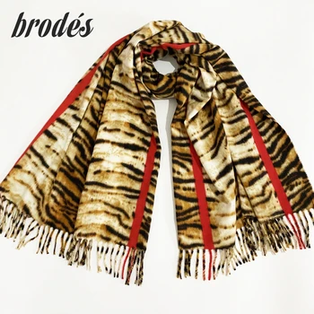 Animal Print Winter Cashmere Scarf Women 2020 New Thick Warm Shawls and Wraps Brand Designer Horse Printed Pashmina Blanket Cape
Animal Print Winter Cashmere Scarf Women 2020 New Thick Warm Shawls and Wraps Brand Designer Horse Printed Pashmina Blanket Cape