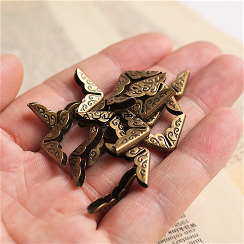 2000Pcs Antique Brass Metal Bronze Tone Book Scrapbooking Notebook Albums Folders Corner Protectors Guard Hardware H5156 2000Pcs Antique Brass Metal Bronze Tone Book Scrapbooking Notebook Albums Folders Corner Protectors Guard Hardware H5156
