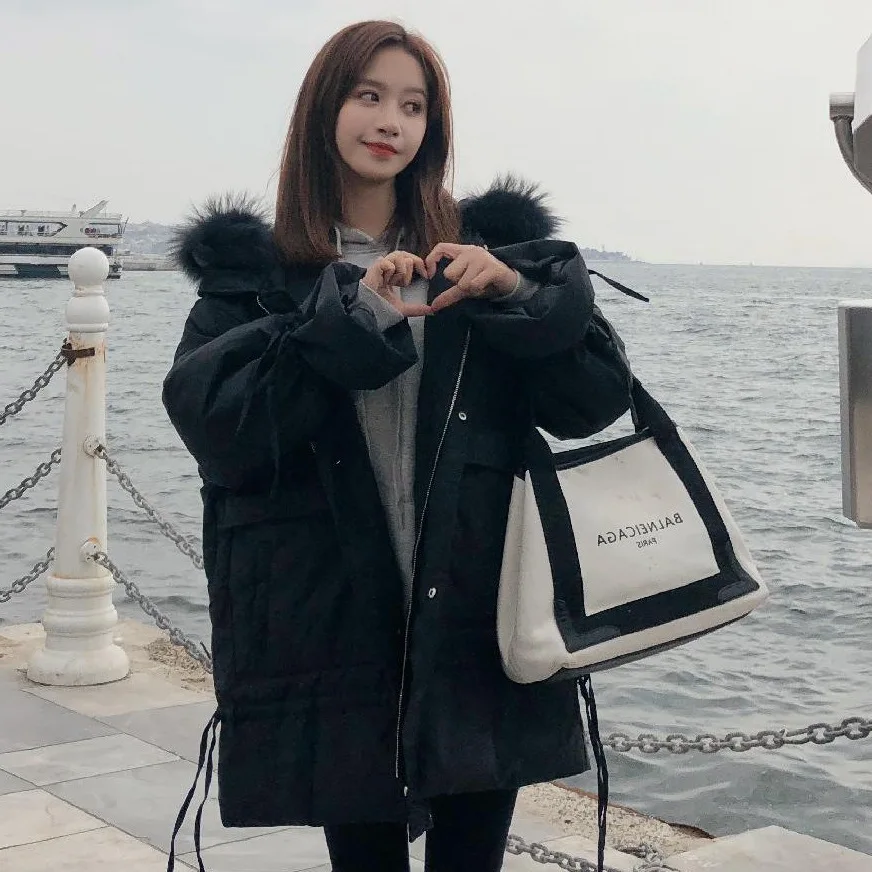 Photo Shoot CHIC Light Green Short Hooded Large Fur Collar Loose-Fit Cuff Drawstring Bandage Cloth Elegant Ol Cotton Coat Women'
Photo Shoot CHIC Light Green Short Hooded Large Fur Collar Loose-Fit Cuff Drawstring Bandage Cloth Elegant Ol Cotton Coat Women'