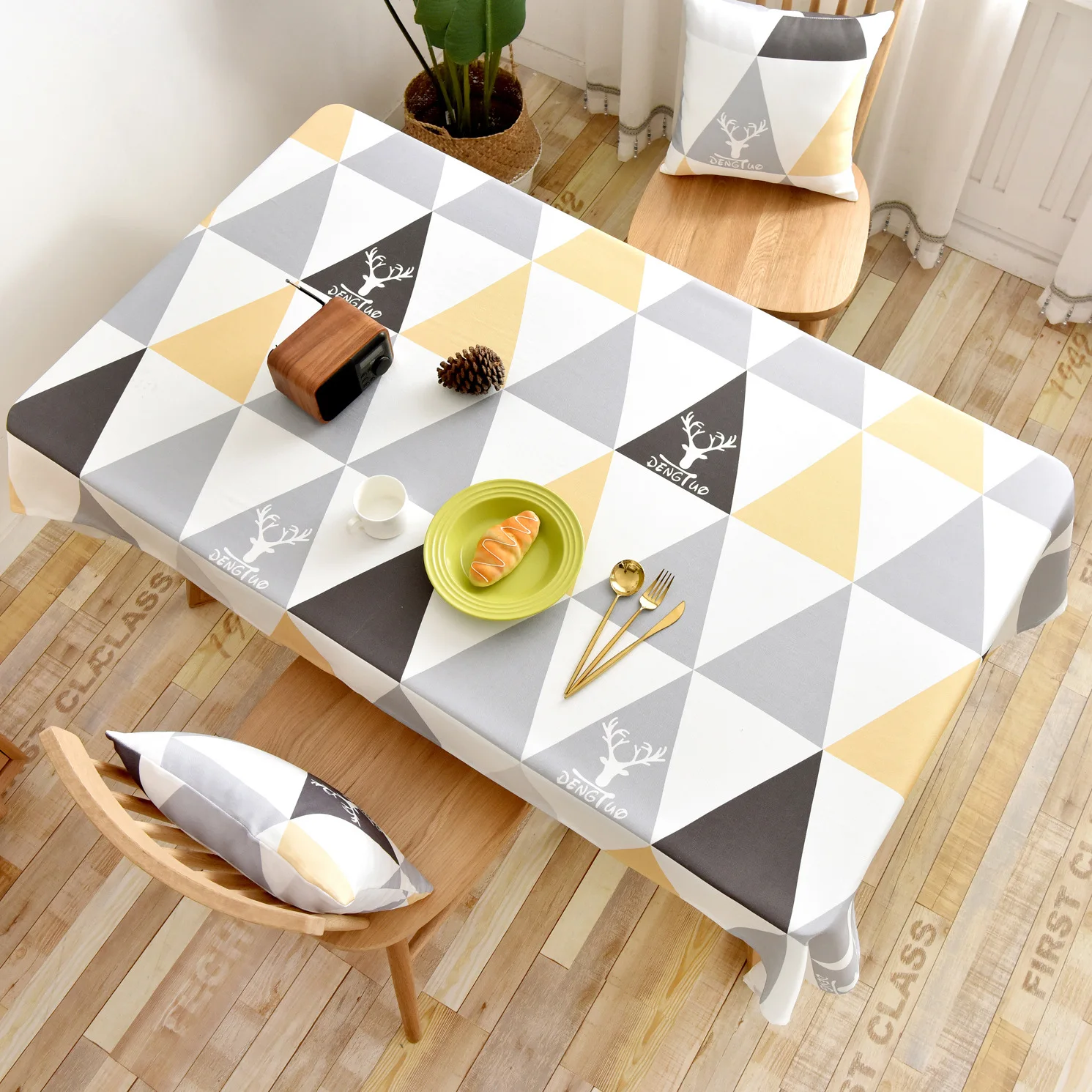waterproof and oil proof polyester non empty tablecloths lemon leaf deer pattern table cover rectangular table cloth DW122
waterproof and oil proof polyester non empty tablecloths lemon leaf deer pattern table cover rectangular table cloth DW122