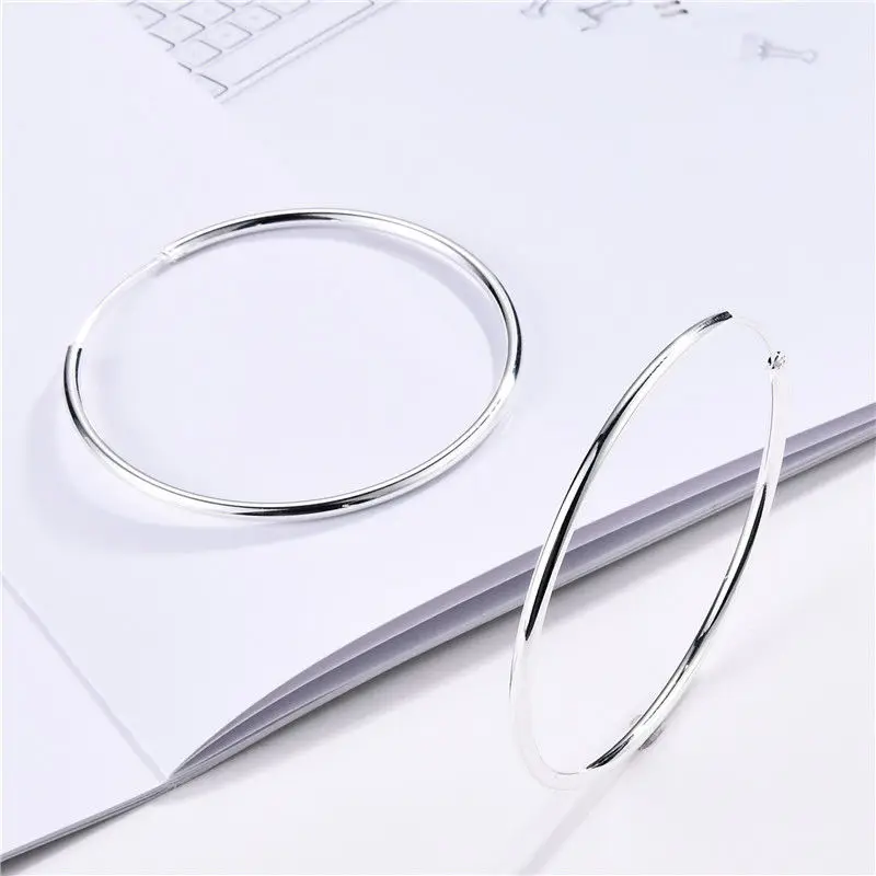 Large Polished Large Round Earrings In Imitation Silver Color For Women's Wedding Party Fashion Gift Jewelry
Large Polished Large Round Earrings In Imitation Silver Color For Women's Wedding Party Fashion Gift Jewelry