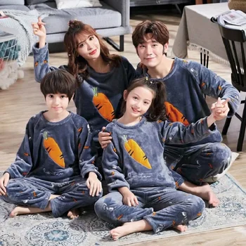Family Matching Winter Pajamas Girls Boys Pyjamas Sets Cartoon Mama Bear Baby Bear Clothes Family Look Shirts+ Pants Nightwear
Family Matching Winter Pajamas Girls Boys Pyjamas Sets Cartoon Mama Bear Baby Bear Clothes Family Look Shirts+ Pants Nightwear
