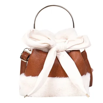 2019 New Women Winter Faux Fur Shoulder Bag Handbag Lady Patchwork Handbag Female Party Small Girls Tote Bag Christmas Gift
2019 New Women Winter Faux Fur Shoulder Bag Handbag Lady Patchwork Handbag Female Party Small Girls Tote Bag Christmas Gift