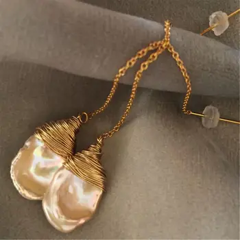 Natural Petal Baroque Pearl Earrings 18K Gold Ear Drop Dangle Classic Aurora Fashion Irregular Accessories Party AAA
Natural Petal Baroque Pearl Earrings 18K Gold Ear Drop Dangle Classic Aurora Fashion Irregular Accessories Party AAA