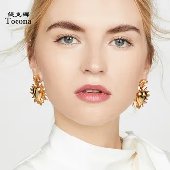 Tocona Punk Gold Heart Earrings for Women Lady Punk Geometric Summer Shell Drop Earrings New Fashion Jewelry Accessories 9622 
Tocona Punk Gold Heart Earrings for Women Lady Punk Geometric Summer Shell Drop Earrings New Fashion Jewelry Accessories 9622