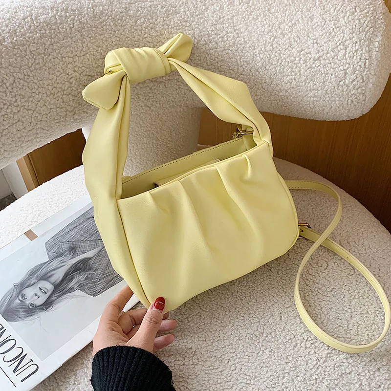 Spring and Summer 2020 New Fashion Women's Portable Bucket Bag Fashion Women's Bag Trend Women's One Shoulder Messenger Bag
Spring and Summer 2020 New Fashion Women's Portable Bucket Bag Fashion Women's Bag Trend Women's One Shoulder Messenger Bag