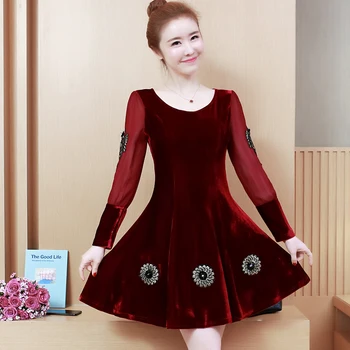 2019 Winter New For Fat Femal Medium Length Dress Red Loose Show Thin Velvet Dress Long Sleeve Embroidery Vintage Women's Dress
2019 Winter New For Fat Femal Medium Length Dress Red Loose Show Thin Velvet Dress Long Sleeve Embroidery Vintage Women's Dress