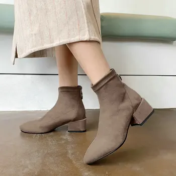 Women's shoes in the middle of the calf, winter boots made of elastic fabric, high heels with pointed toes, pointed toes, sizes
Women's shoes in the middle of the calf, winter boots made of elastic fabric, high heels with pointed toes, pointed toes, sizes