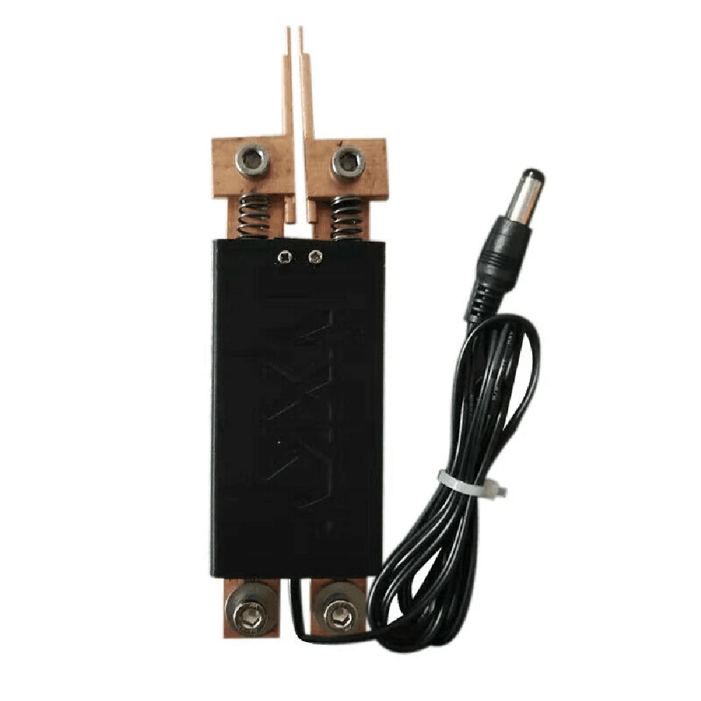 Handheld DIY Spot Welding Machine Welding 18650 Battery Spot Welding Pen Automatic trigger Built-in switch spot welder
Handheld DIY Spot Welding Machine Welding 18650 Battery Spot Welding Pen Automatic trigger Built-in switch spot welder