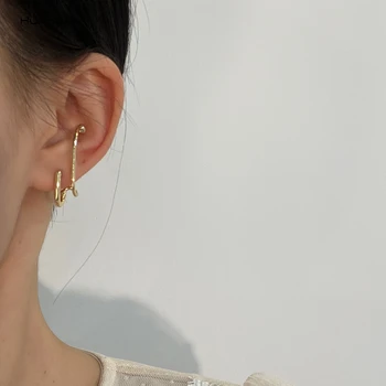 HUANZHI 2020 New Double Layer Irregular Distortion Metal Ball Vintage Simple S925 Earrings For Women Girls Party Jewelry Gift 
HUANZHI 2020 New Double Layer Irregular Distortion Metal Ball Vintage Simple S925 Earrings For Women Girls Party Jewelry Gift