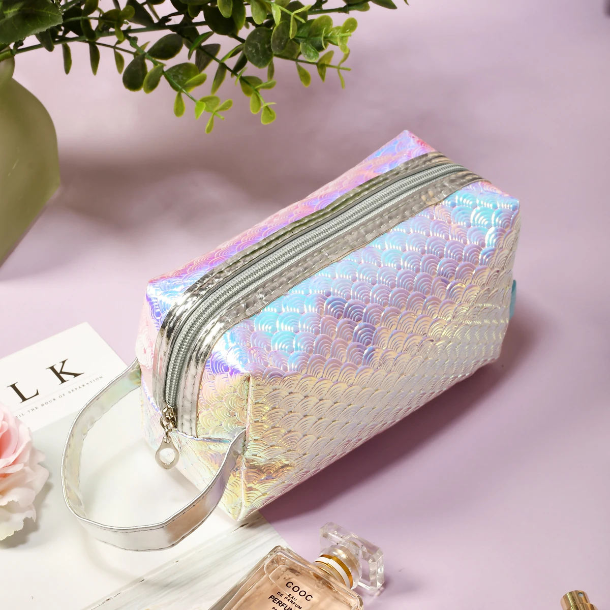BEAUTYBIGBANG 1PC Waterproof Large Capacity Colorful Scale Cosmetic Bag Mermaid Makeup Portable Pouch Nail Art Tool Holder Case 
BEAUTYBIGBANG 1PC Waterproof Large Capacity Colorful Scale Cosmetic Bag Mermaid Makeup Portable Pouch Nail Art Tool Holder Case