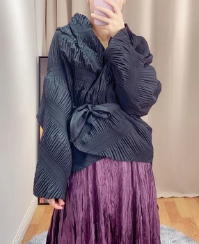 2020 winter women's new loose cotton coat Miyak fold Fashion two-sided wear three-dimensional pattern large size slim lace coat
2020 winter women's new loose cotton coat Miyak fold Fashion two-sided wear three-dimensional pattern large size slim lace coat