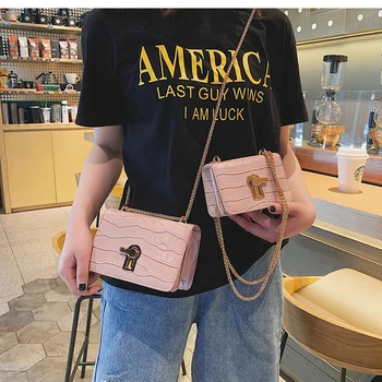2019 Summer PU Leather Women's Designer Mini Square Flip bag Handbag Stone pattern Lock Chain Shoulder Messenger Bag
2019 Summer PU Leather Women's Designer Mini Square Flip bag Handbag Stone pattern Lock Chain Shoulder Messenger Bag