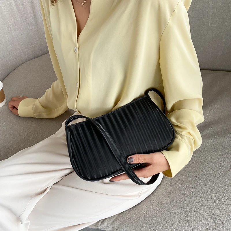 Retro Women Baguette Bag Fashion Ladies Small Shoulder Bags PU Leather Female Clutch Purse Mini Handbags Underarm Bag Bolsas
Retro Women Baguette Bag Fashion Ladies Small Shoulder Bags PU Leather Female Clutch Purse Mini Handbags Underarm Bag Bolsas